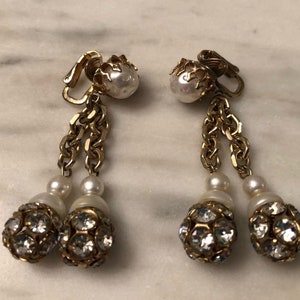 Vintage castlecliff rhinestone and pearl drop dangle earrings image 1
