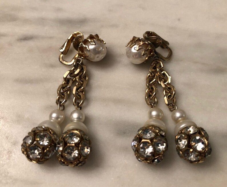 Vintage castlecliff rhinestone and pearl drop dangle earrings image 1