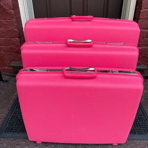 Vintage Samsonite Saturn Barbie Pink Hard Shell Luggage Three