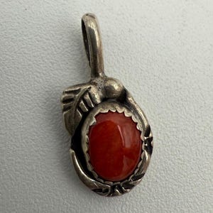 Vintage petite Navajo sterling silver red coral pendant