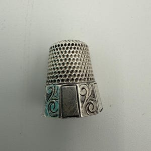 Vintage sterling silver thimble