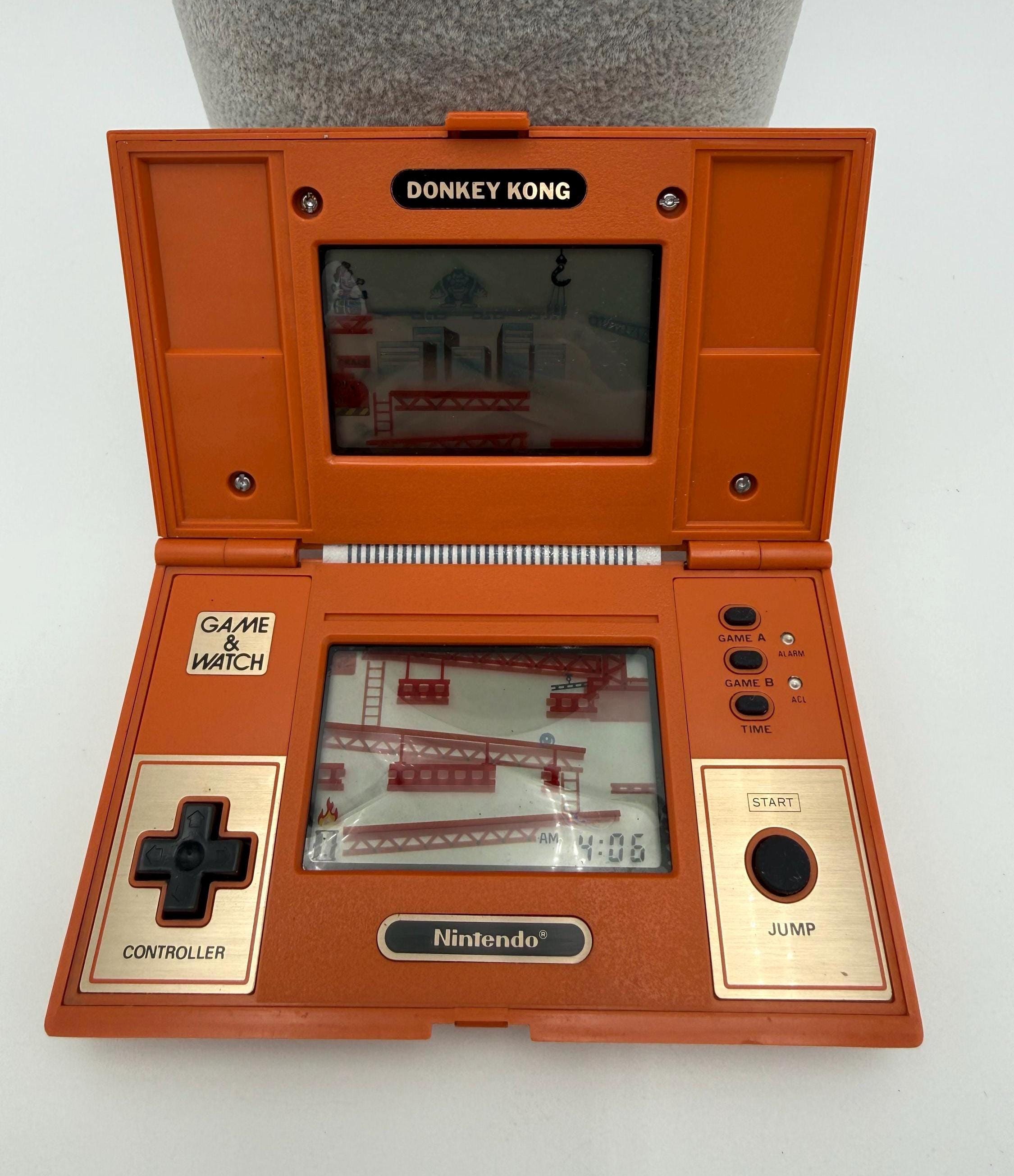 Vintage 1982 Nintendo Donkey Kong Game and Watch Console Tested