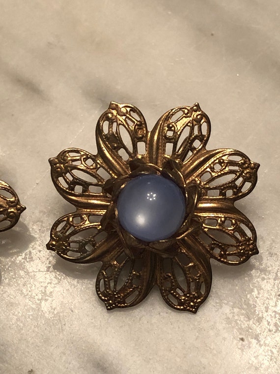 Vintage gold tone filigree moonstone flower earri… - image 2