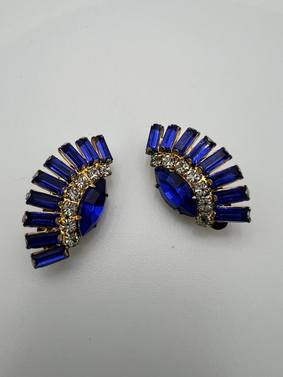 Vintage baguette sapphire rhinestone clip earrings - image 1