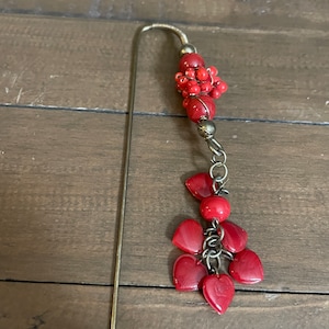 Vintage metal hook wire red beaded bookmark