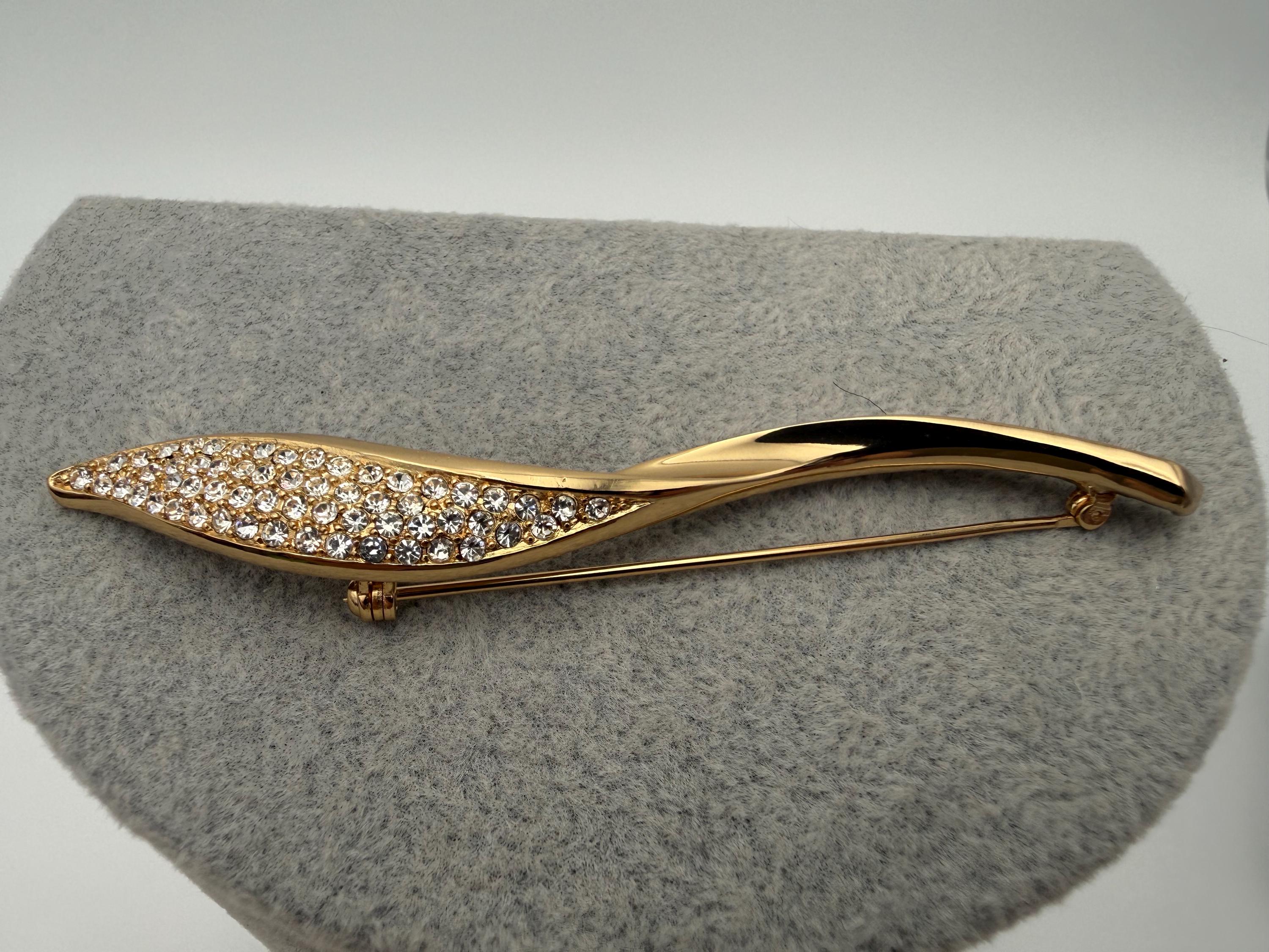 Vintage Brooch Dior - Etsy