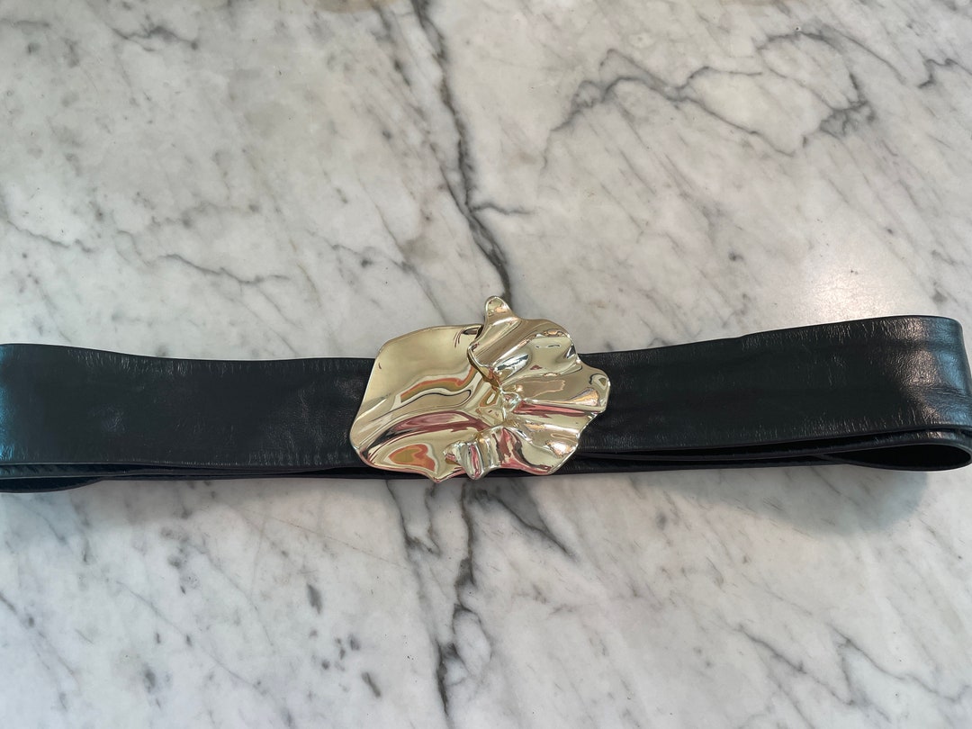 Museum of Fade Reverve Waist Belt in White with 2