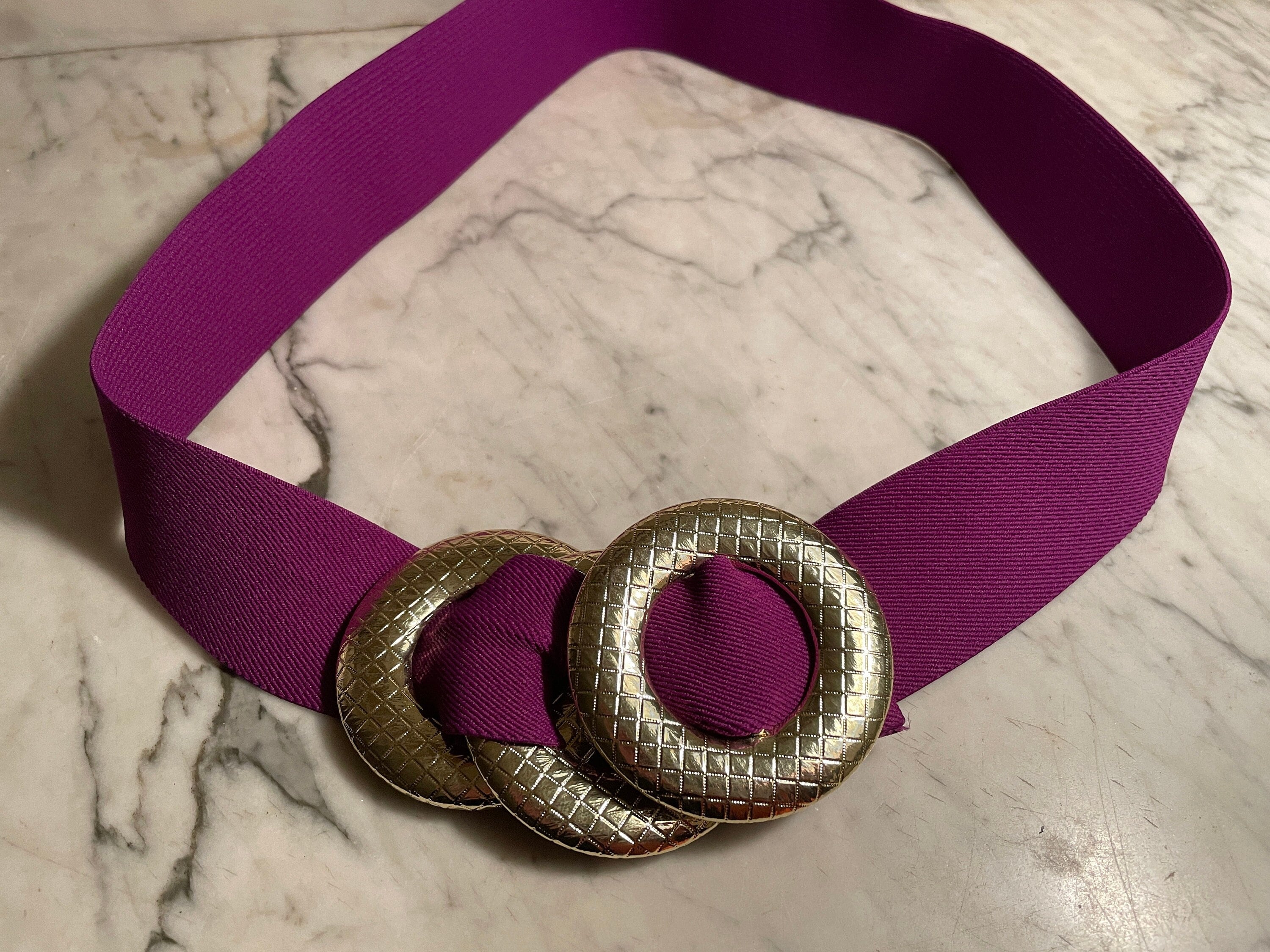 Vintage Express Purple Stretch Belt with Gold Sculptural Buckle | Size S Purple Violet Stretch Belt With Gold Tone Buckle Free Size  main image 4