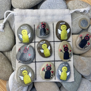 Painted Stones Tic Tac Toe Angel & Devil incl. playing surface - hand-painted, acrylic on stone, natural stone, decorative stone - Item No.: S021