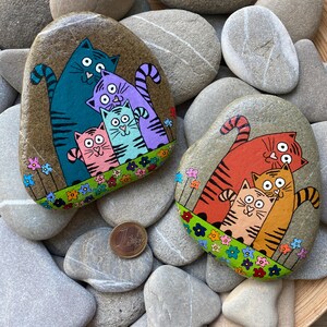 Cat family stone, acrylic on stone, pebble, natural stone, decorative stones - 1 piece - Art.No.: S071