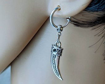 One clip-on horn earrings, One tusk dangle, Men earring, Tribal earring, Fang earring, Gothic earring, Goth jewellery, Punk earring