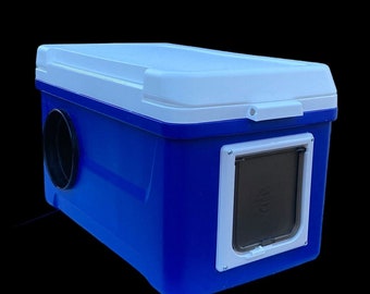 Blue Insulated Cat Shelter: Modern Outdoor Cat House with Two Doors