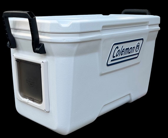 Make an extra-large feral cat shelter from styrofoam coolers 