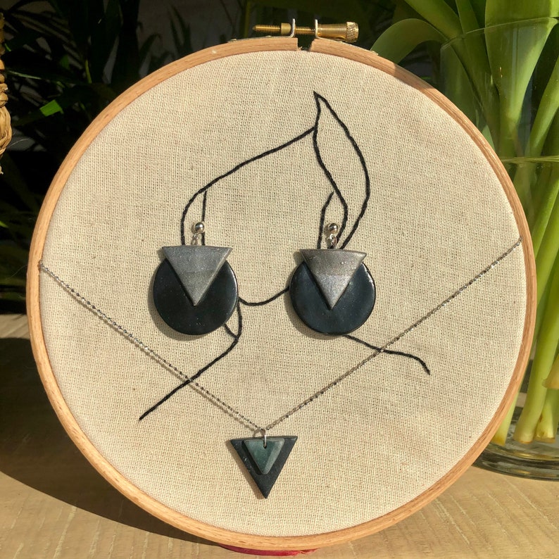Steel Grey Triangles Jewelry Set