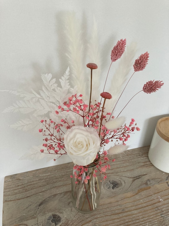 Ramo de flores secas de rosas preservadas / pampas y arreglo - Etsy México