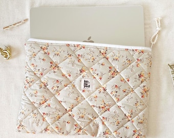 Quilted Laptop Sleeve 13 14 15 Inch, Padded Macbook Case, Floral Laptop Bag, Handmade Laptop Cover Gift