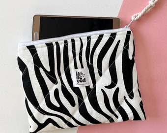 Zebra Kindle sleeve: Kindle Paperwhite Sleeve, Kindle cover