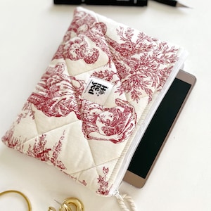 Puffy Kindle Sleeve, Kindle Paperwhite Case, E-reader Sleeve, Kindle Case, Quilted Kindle Sleeve, Kindle Accessories, Gifts for women
