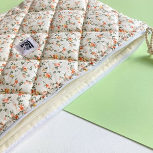 laptop sleeve, gift for her, womens gift, pink laptop bag, floral laptop bag, laptop sleeve, laptop flat pouch, Cute Laptop Sleeve, Floral Laptop Sleeve, cute laptop bag, Notebook Bag, Quilted Laptop Bag, Macbook bag  13 inch, green laptop bag