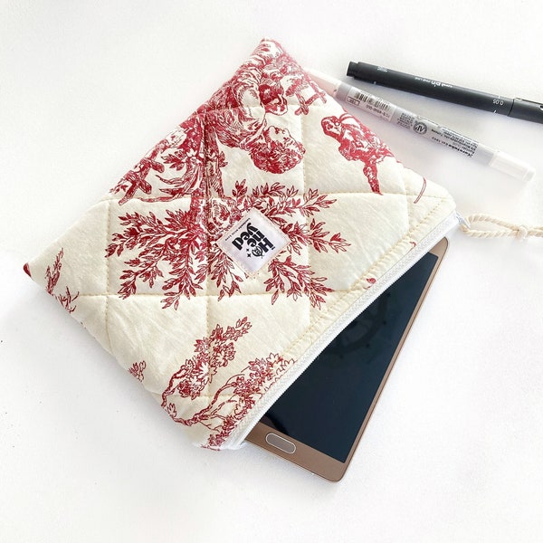 Kindle Paperwhite Sleeve,  Cozy Quilted E-Reader Cover, Kindle Sleeve, Floral Kindle Case, Coin Purse, Zipper Pouch, Book Lover Gift