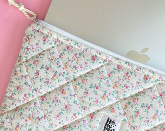 Pink Laptop Sleeve, Macbook Sleeve, Quilted Laptop Sleeve 13-15 inch, iPad tablet sleeve, Gifts for Her