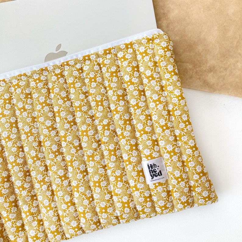 halloween sleeve,christmas gifts, laptop bag, laptop sleeve, laptop bag, cute Laptop Case, macbook sleeve, laptop sleeve, laptop sleeve aesthetic, gift for,  laptop sleeve 14 inch, laptop sleeve 15.6 inch,  laptop sleeve 15 inch, laptop case 13 inch