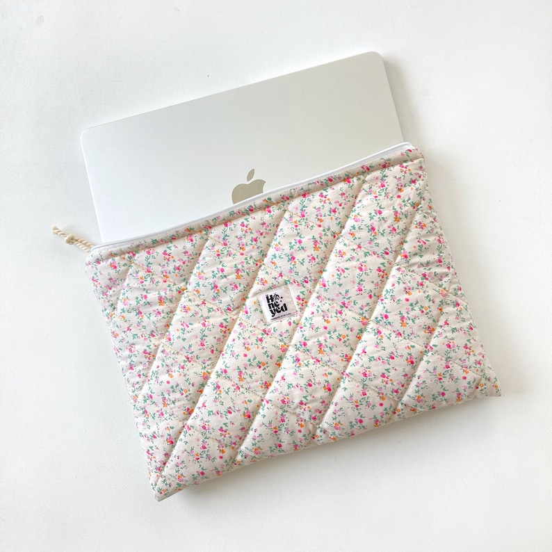 gift for her, pink laptop bag, floral laptop bag, computer sleeve, laptop sleeve, laptop flat pouch, Cute Laptop Sleeve, Floral Laptop Sleeve, cute laptop bag, Notebook Bag, Quilted Laptop Bag, Macbook bag  13 inch,14 inch, 15 inch laptop bag