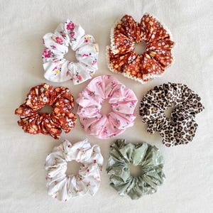 Cute Scrunchie, Floral Cotton Scrunchie, Handmade Hair Scrunchies, Scrunchies, Hair Accessories, Bridesmaid Gifts