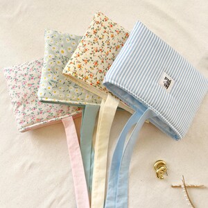 bow kindle sleeve, bow kindle pouch, ,Coquette kindle Sleeve, Floral kindle Sleeve, Kindle cover, paperwhite sleeve, aesthetic kindle signature sleeve, kobo libra sleeve, gifts for her, gifts for mom, gifts for daughter, kindle accessories