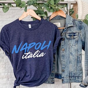 Camiseta italiana de la ciudad de Nápoles, regalo para chicas en Italia, cita italiana de verano, cuello redondo de viaje, vacaciones familiares para amantes de Italia