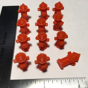 12 bocas de incendio rojas escala O 1/48