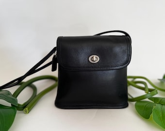 ◎vintage◎COACH Mini Body Bag BLACK Mini COACH NY Black Leather White Contrast Stitch Square Zip