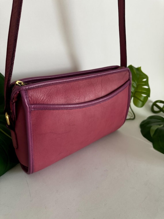 バッグ Vintage Coach Leather Accessory Pouch COACH Vintage Dome Zip Small Cosmetic Case Purse in Mahogony