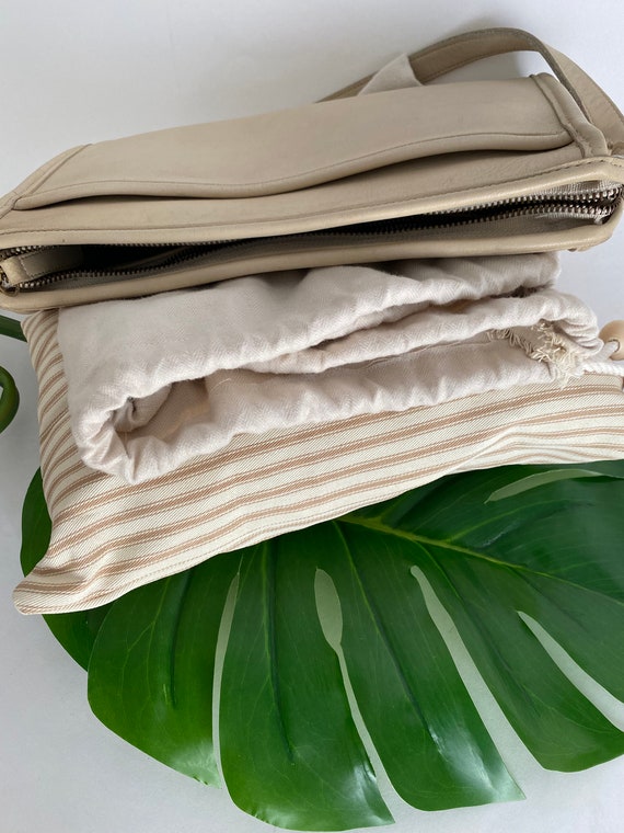 Vintage Coach Taylor Bag 9944 Bone Gem