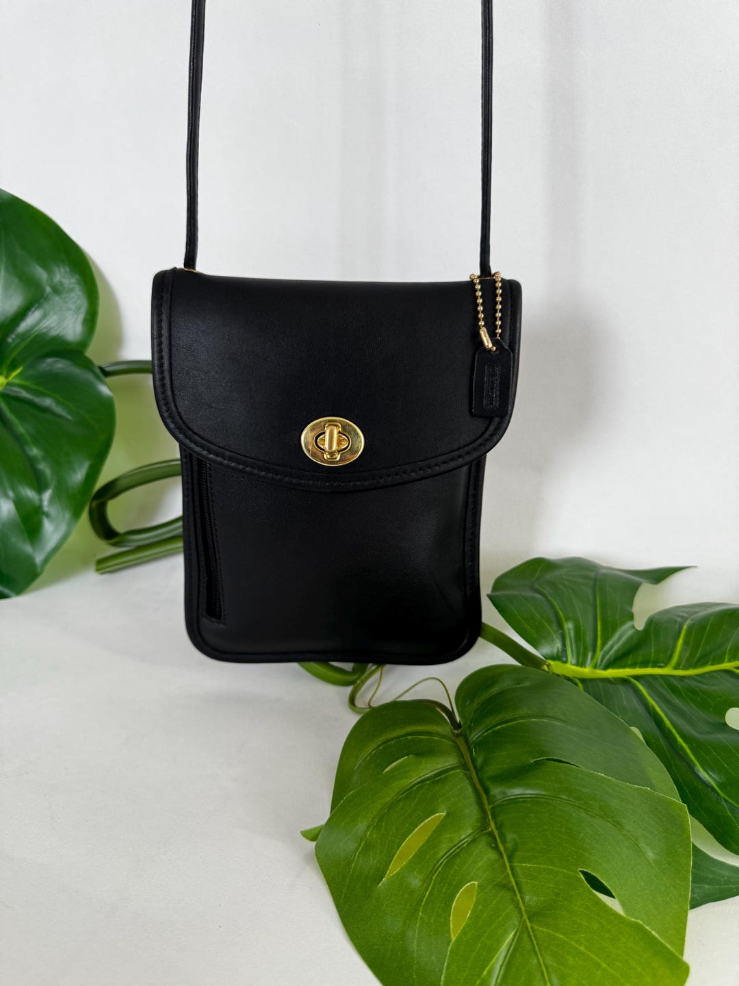 バッグ Old Coach Tourist Pouch Navy 6908 USA Vintage Coach | Tourist Pouch | Black | #6908 - Etsy