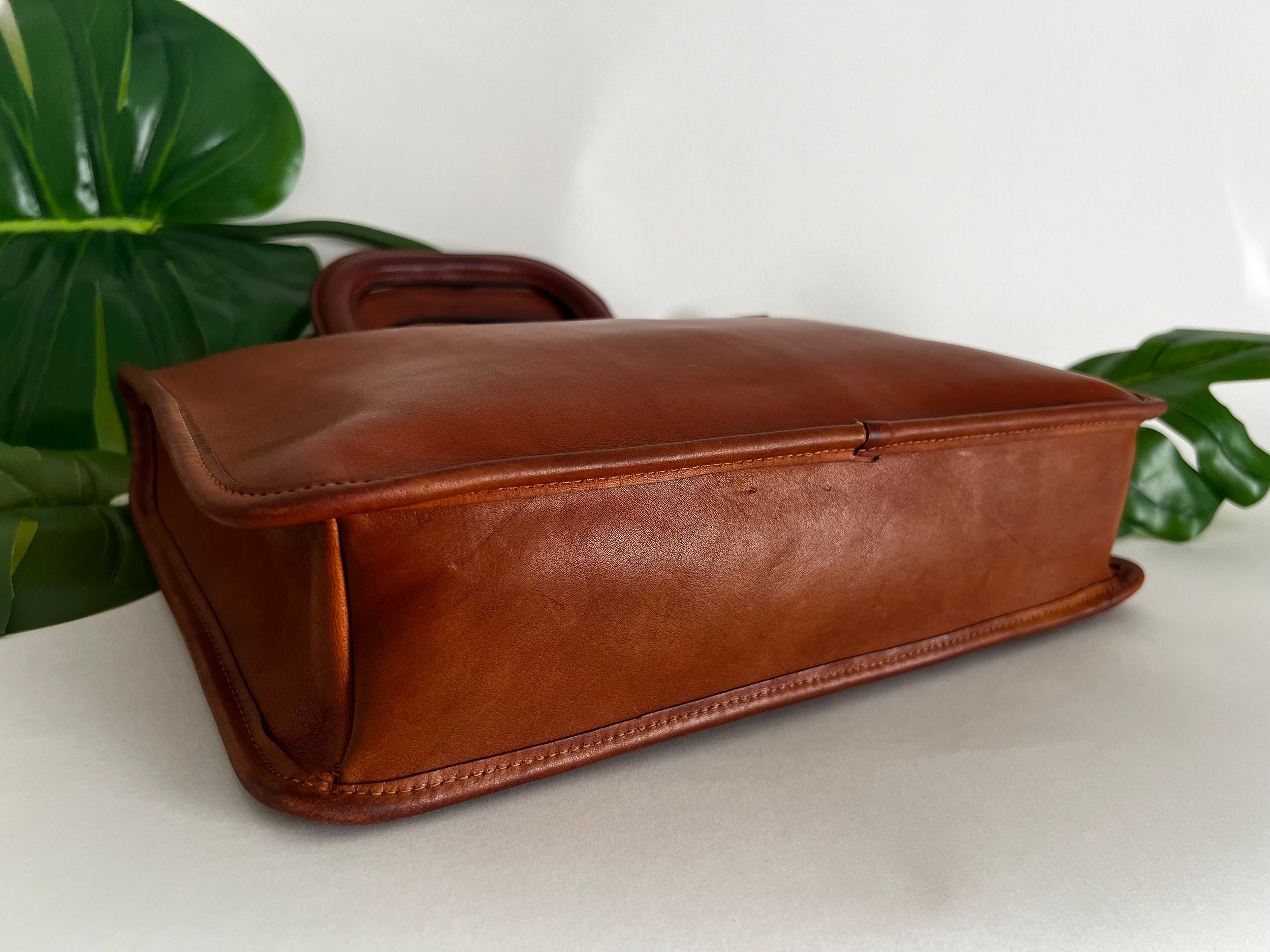 バッグ made in NYC brown leather hand bag LEATHER TRAVEL BAG LIMITED EDITION - Brown | ZARA United States