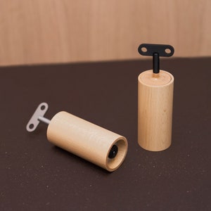 Playful Salt & pepper mill set in beech image 7