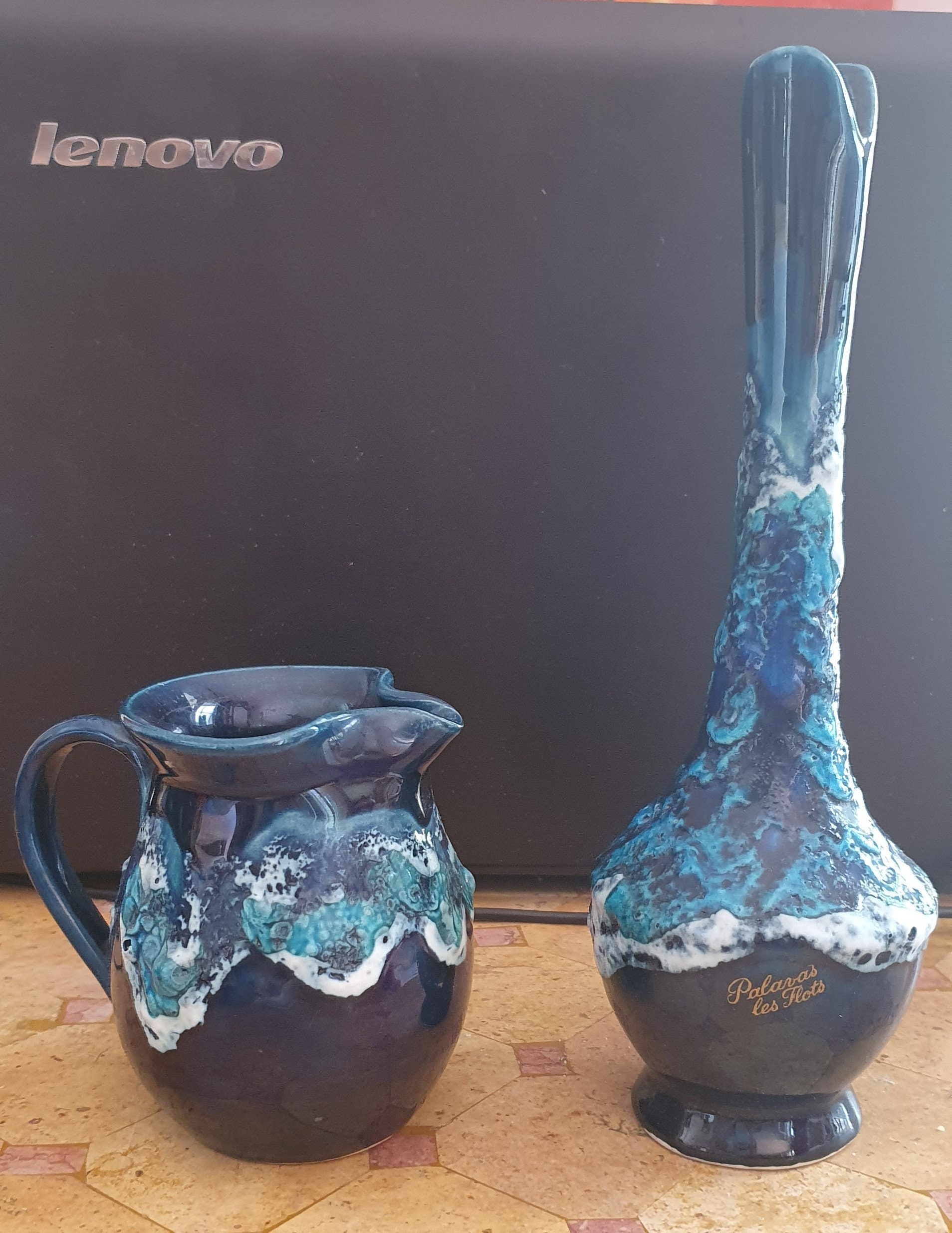 Joli Petit Vase Soliflore avec Son Pichet Assorti en Poterie Artisanale de L'hérault