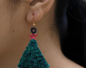 Disegno per ricamo di ornamenti per l'albero di Natale / Ricamo FSL con effetto frangia / (Download immediato)