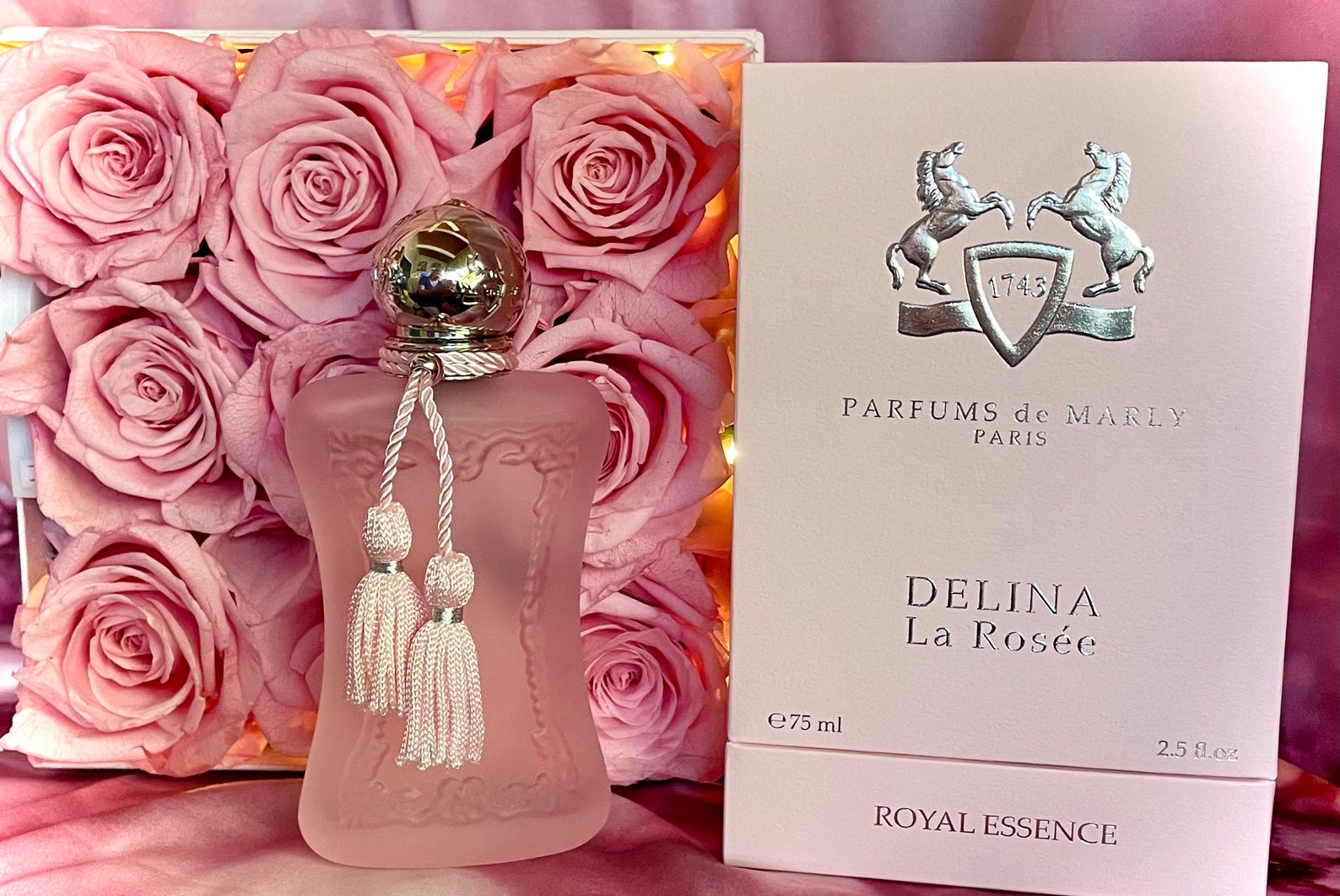 De marly delina la rosee. Delina la rosee от Parfums de Marly. Parfums de Marly delina гель для душа. Parfums de Marly delina la rosee состав. Delina Parfums de Marly реклама.