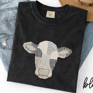 Faux Patchwork Cow Comfort Colors® T-Shirt, Farm Animal Head Shirt, Cow Lover Shirt, Cottagecore Farmhouse Gift, Farmer Sweatshirt
