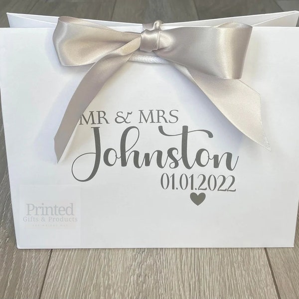 Personalised Gift Bag | Wedding | Mr Mrs | Gift Box | Wedding Gift