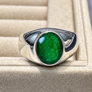 Natural Green Jade Men’s Ring, 925 Sterling Silver Signet Ring, Oval Jade Bezel Set Ring, Handmade Statement Ring, Jade Jewelry Gift