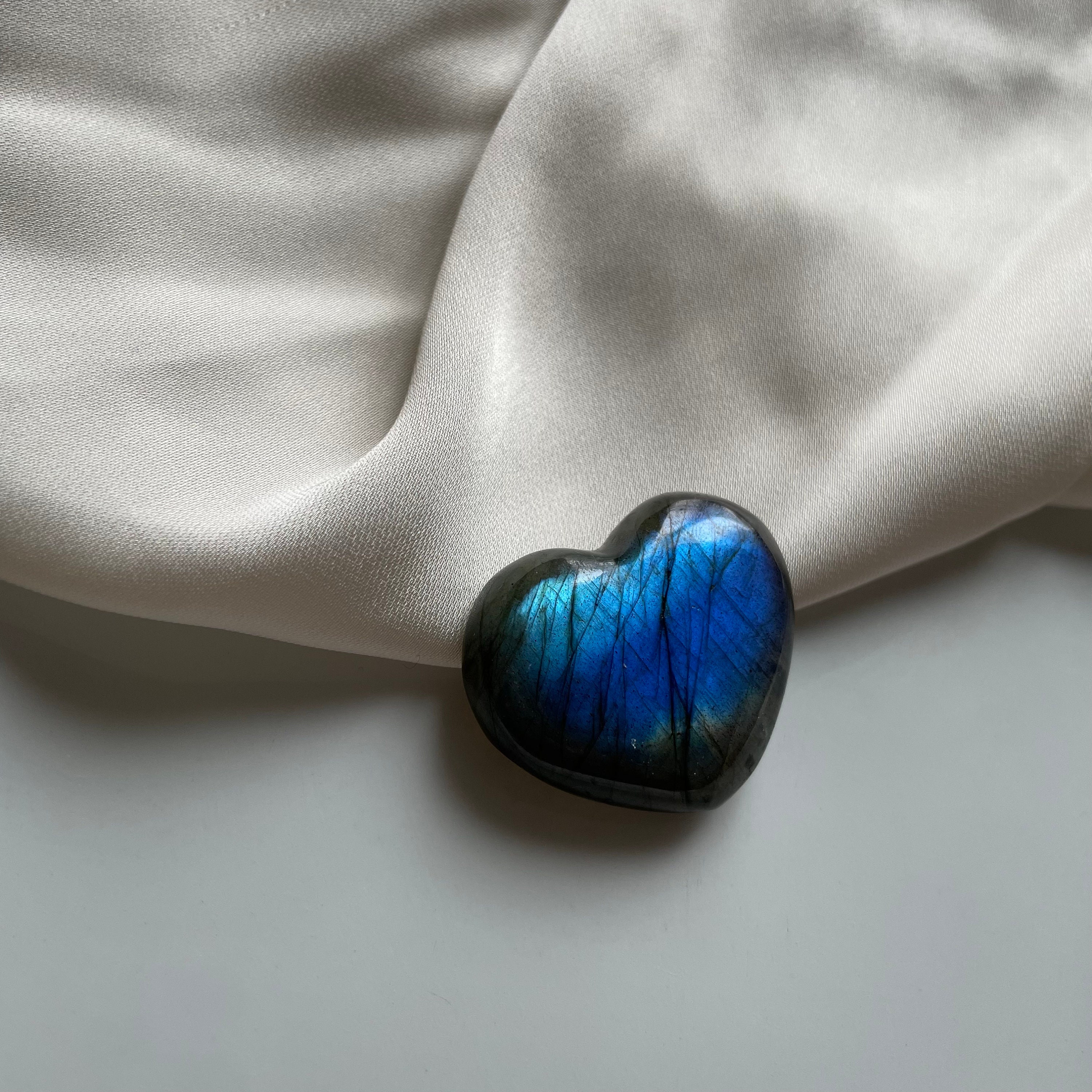 Cœur de Labradorite Bleue - Cadeau La Saint-Valentin