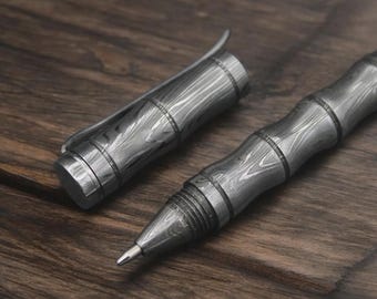Stylo à bille forgé à la main en acier damas : cadeau de retraite personnalisé