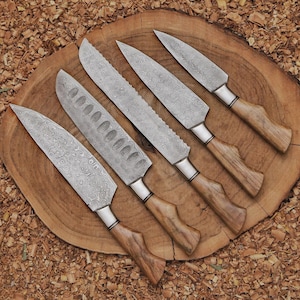Hand Forged Damascus Steel Chef Knife Set: Olivewood Handle, Leather Sheath