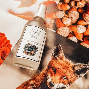 Officially Licensed FRAGRANCE MIST  |  Lord of Foxes (3.4 fl oz) |  Red Apple + White Suede