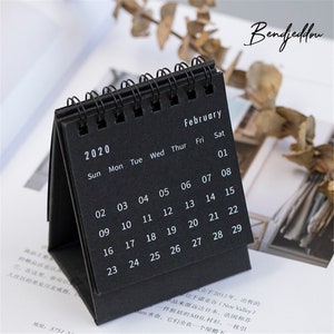 1 PC 2021 Mini Desktop-Kalender Büroner Praktischer Heimkalender 