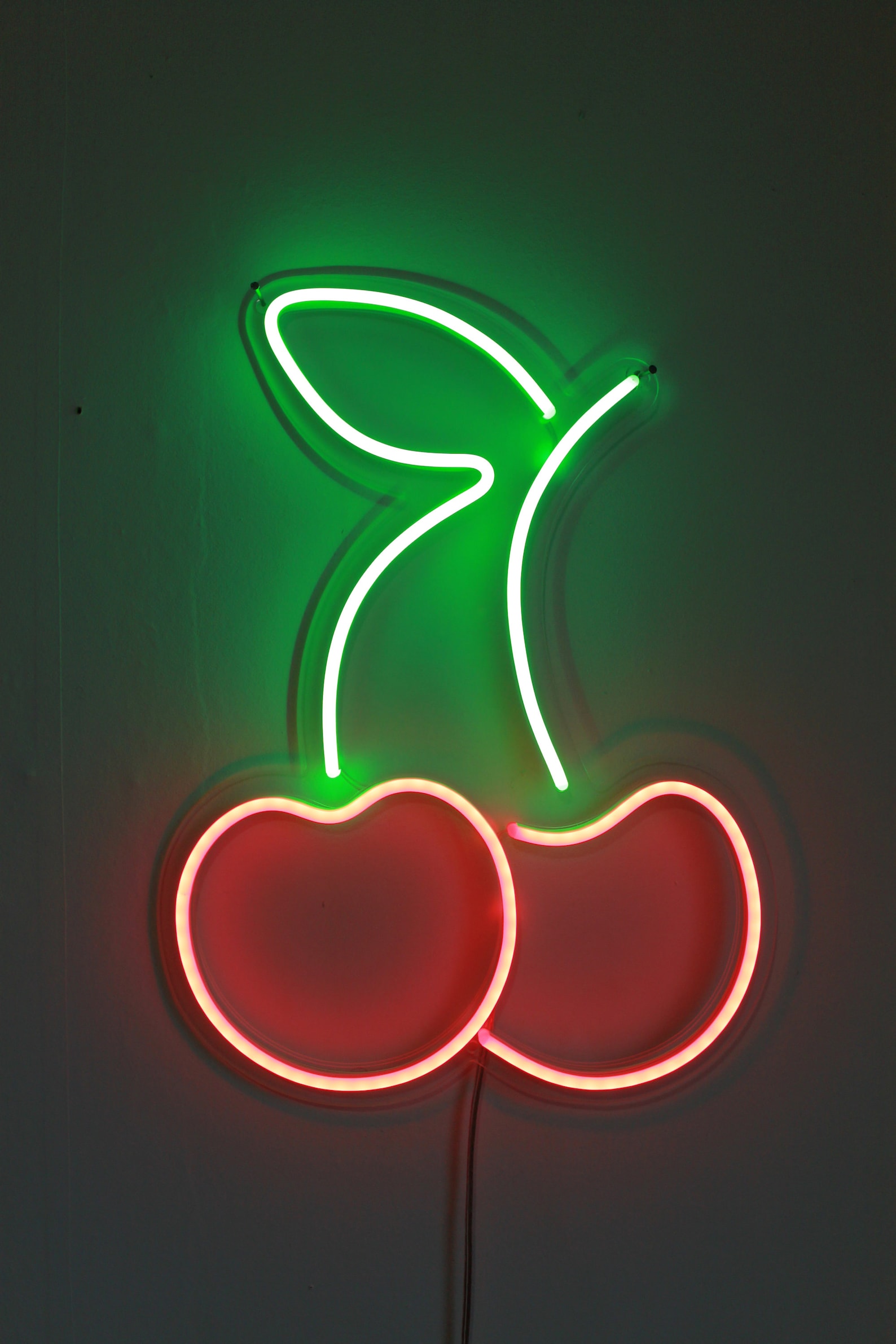 Chi-buy LED Neon Cherry Cute Neon Light Sign, USB Or Battery Powered Neon Signs Night Light, 3D Wall Art Lamp For Bedroom Living Room Decor Lamp Holiday Gift For Children Kids Girls