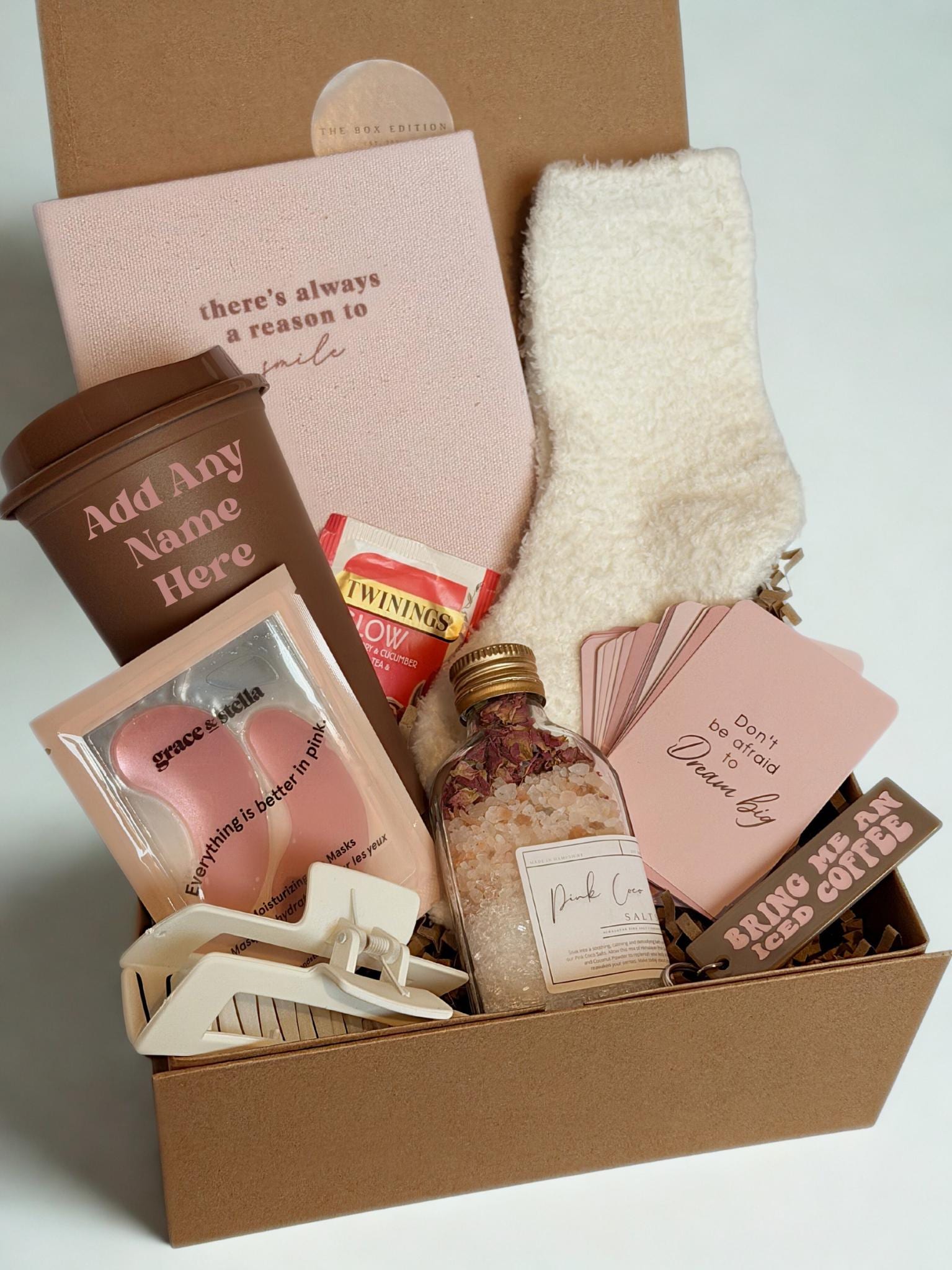 Cesto Regalo Benessere Donna – Rosa Spa Con Coperta, Tazza Termica E Candela – Compleanno - 3